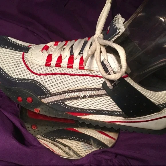 Tommy Hilfiger White and Navy Sneakers - Picture 2 of 6